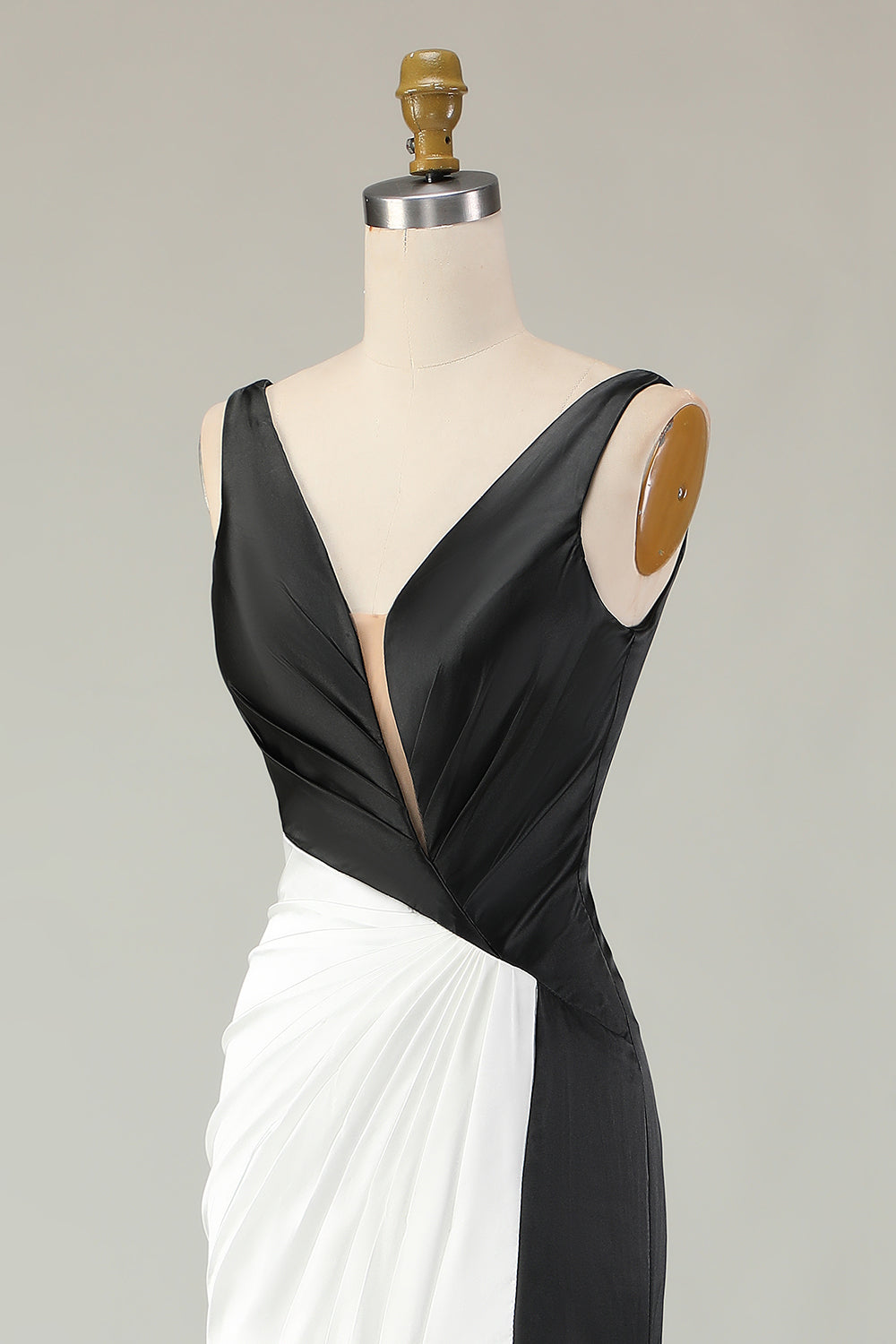 Sheath Deep V Neck Black&White Long Gala Dress