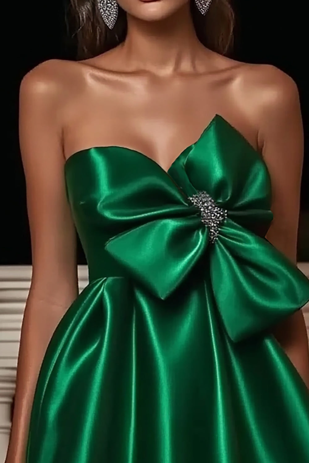 Green Short Satin A-Line Homecoming Dress with Bow