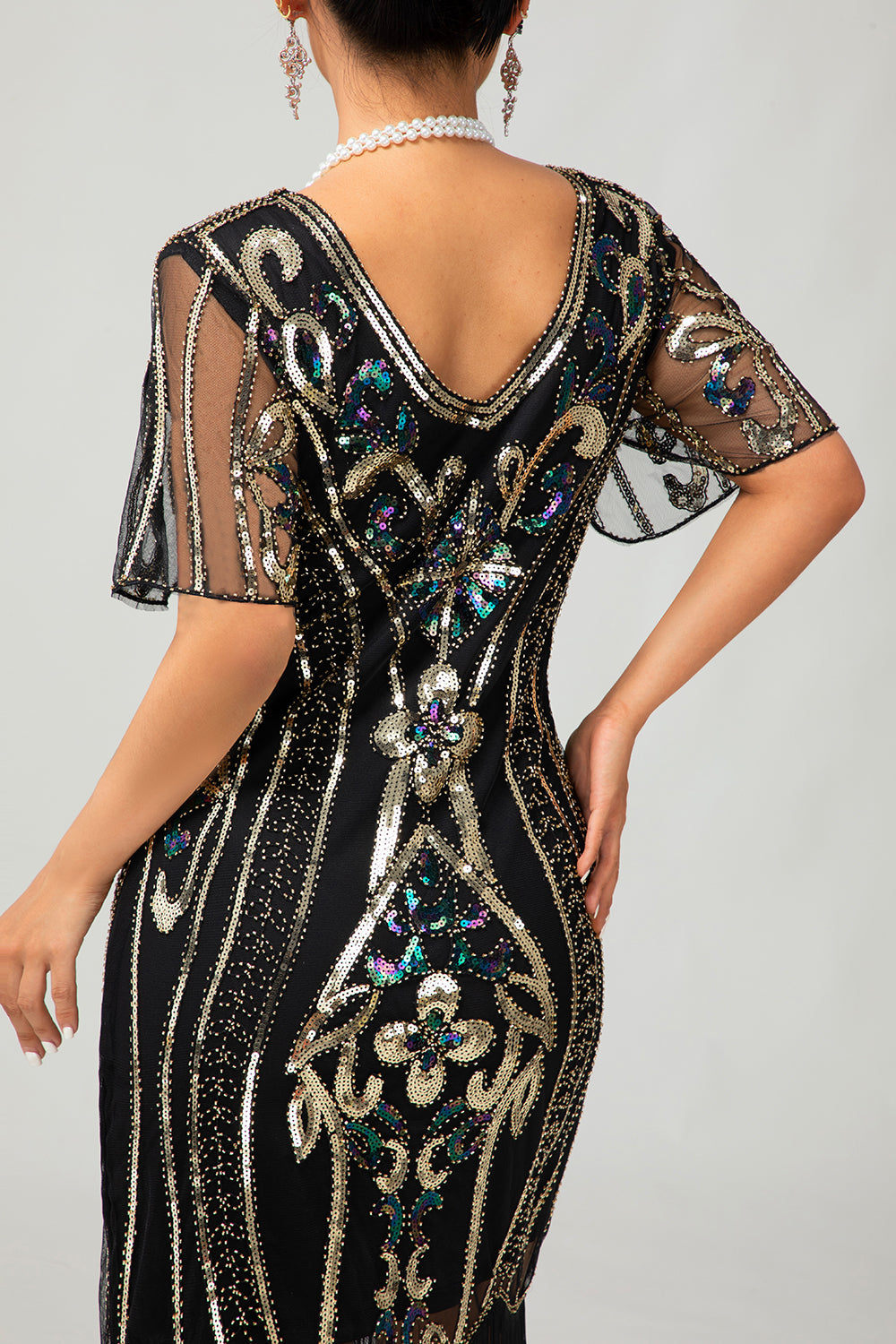 Sparkly Flapper Black Golden Sequin Bodycon Fringed 1920s Dress