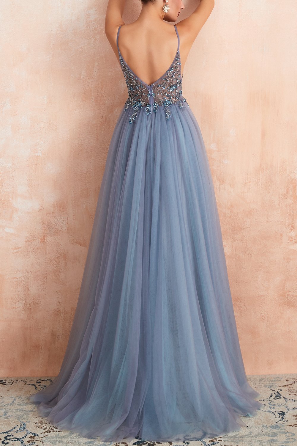 A Line Spaghetti Straps V-Neck Slit Tulle Ball Dress