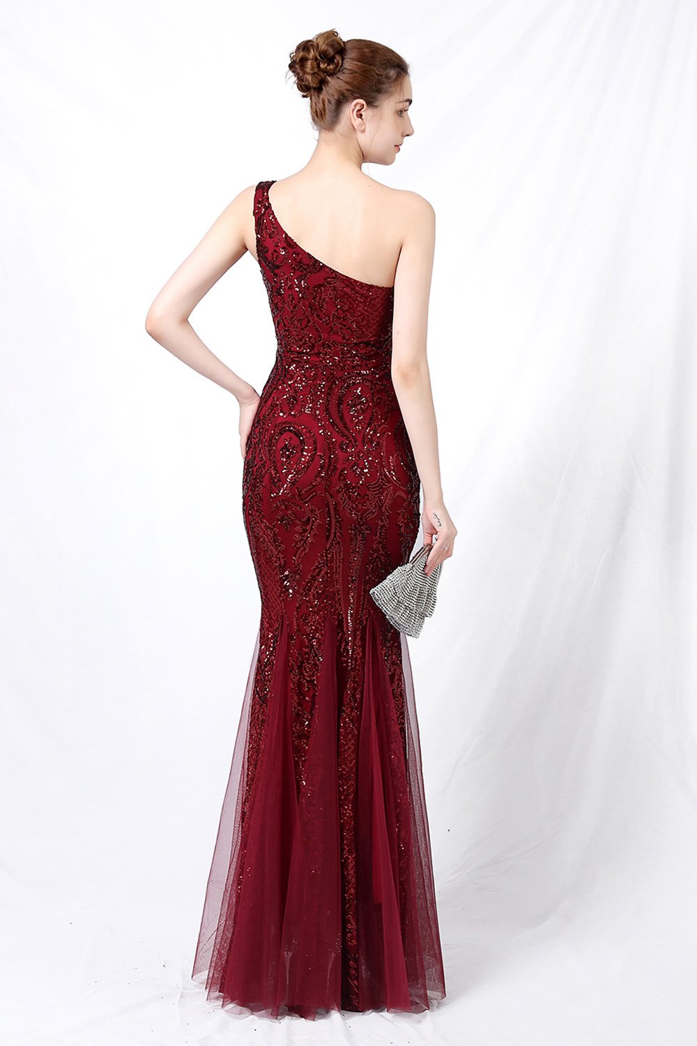 Mermaid One-Shoulder Ball Dress with Appliques