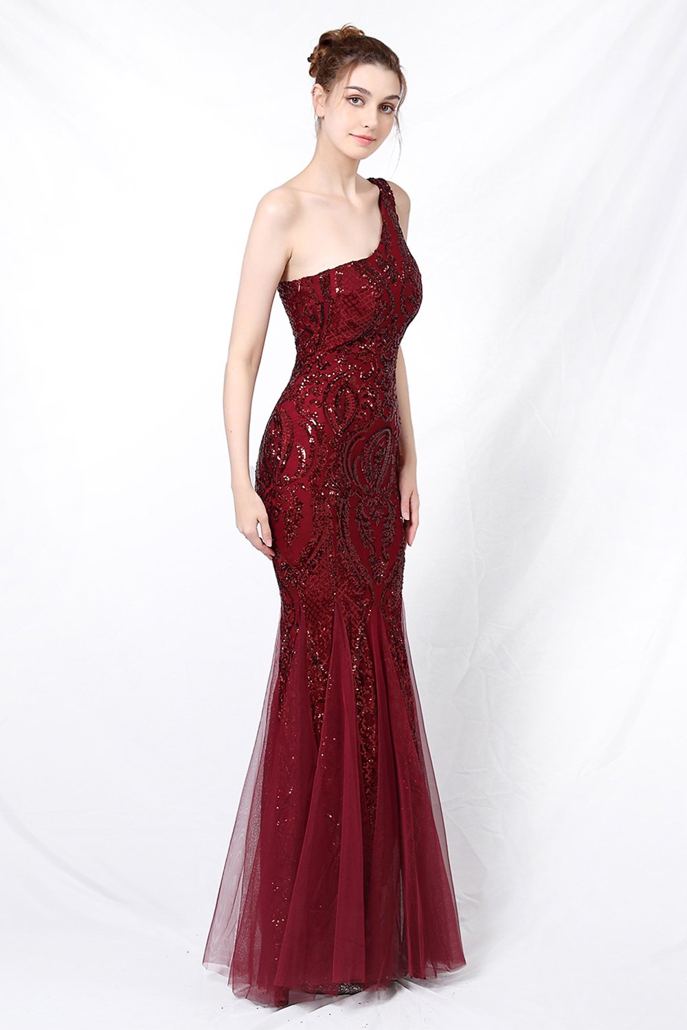 Mermaid One-Shoulder Ball Dress with Appliques
