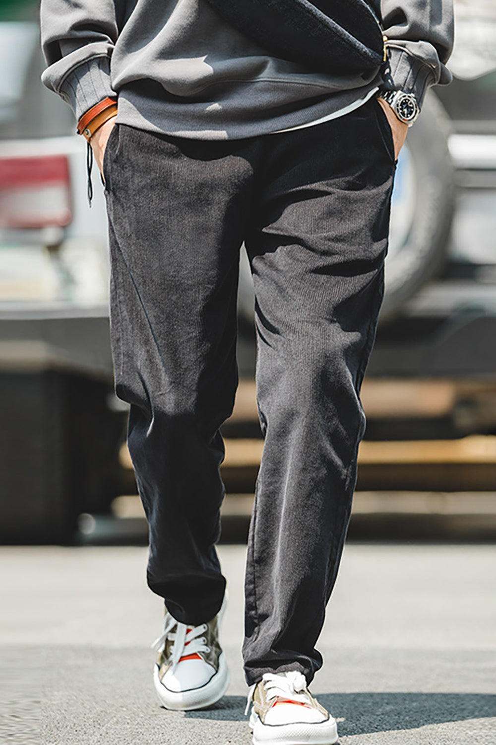 Men's Black Relaxed Fit Elastic Waist Cargo Pant
