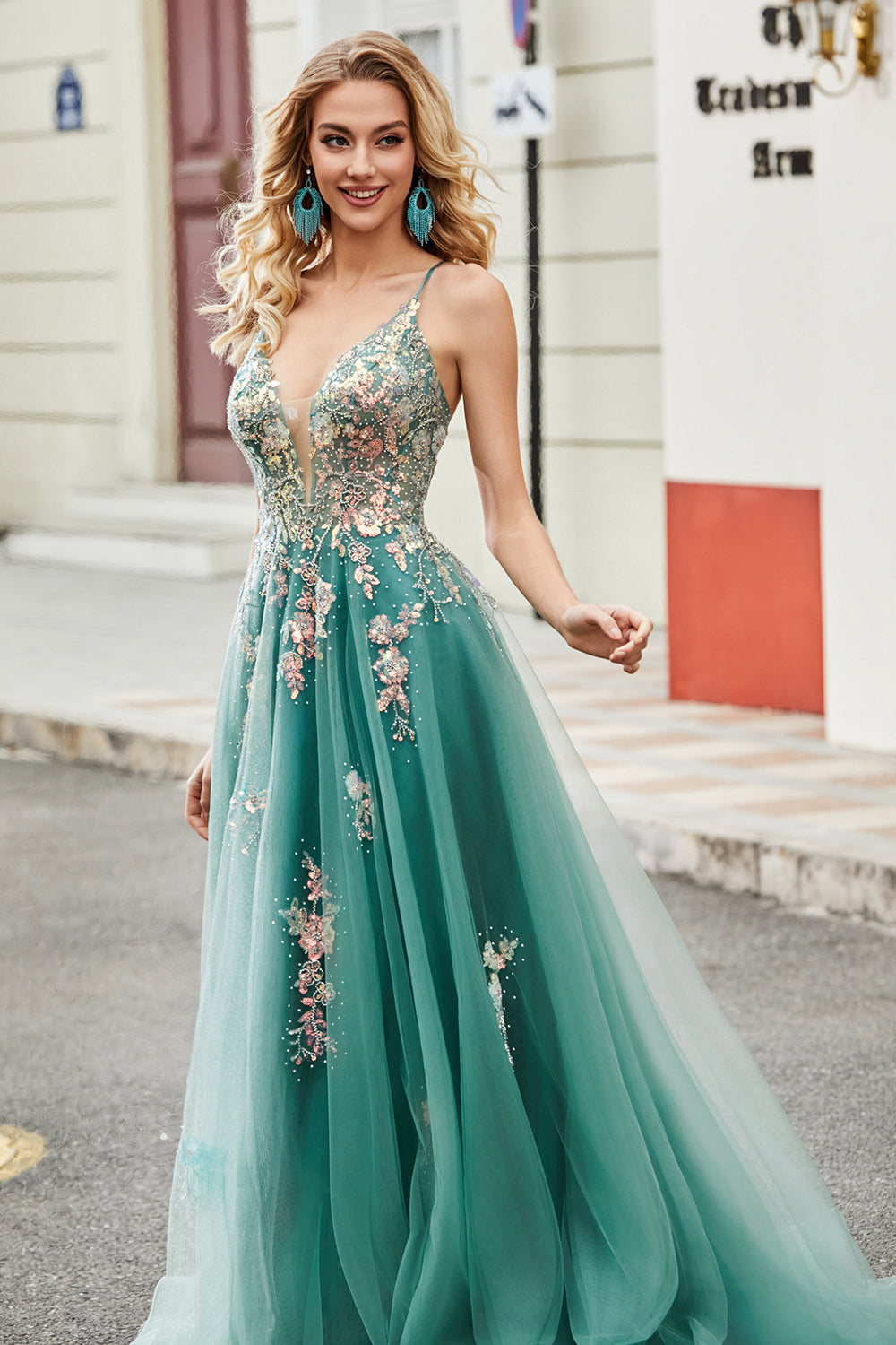 Glitter Green A-Line Spaghetti Straps Long Ball Dress With Sparkly Sequin Appliques