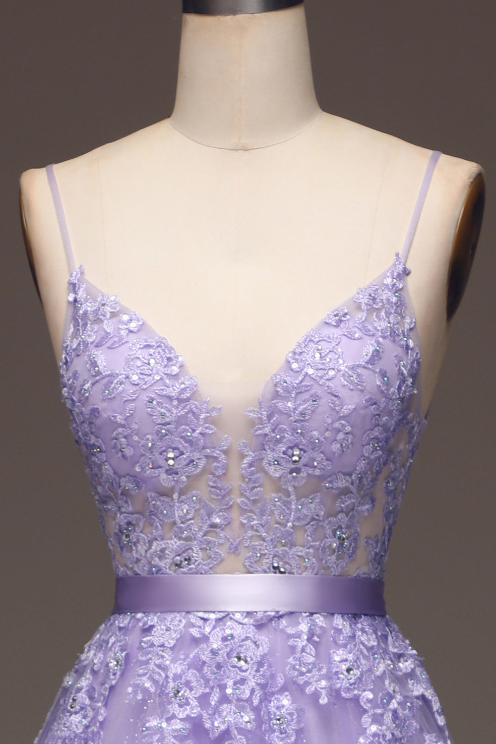 Purple A-Line Spaghetti Straps Long Beaded and Tulle Ball Dress with Appliques