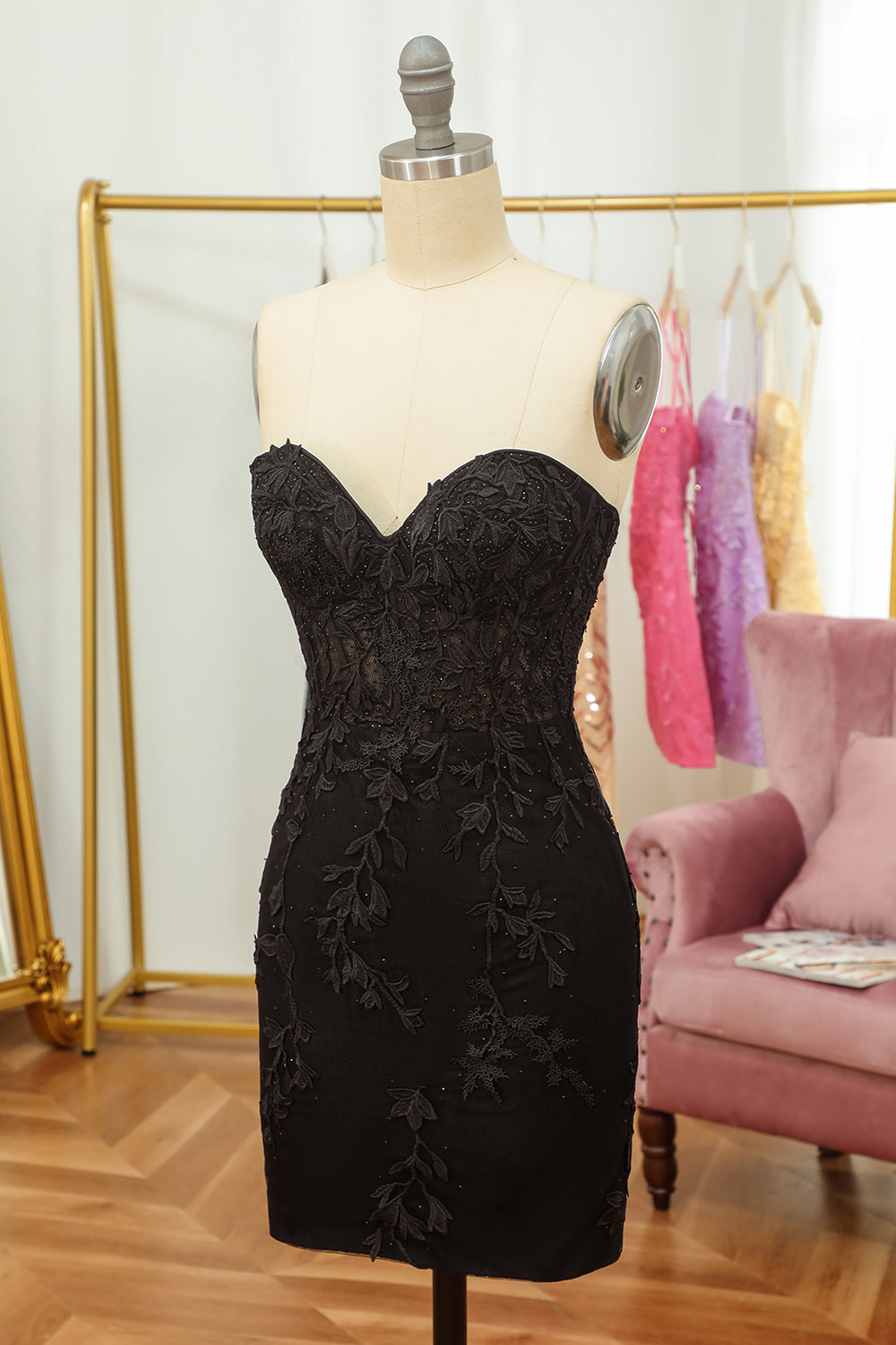 Tight Pink Short Cocktail Party Dress with Appliques