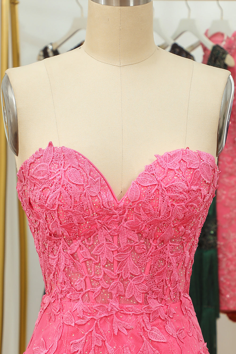 Tight Pink Short Cocktail Party Dress with Appliques