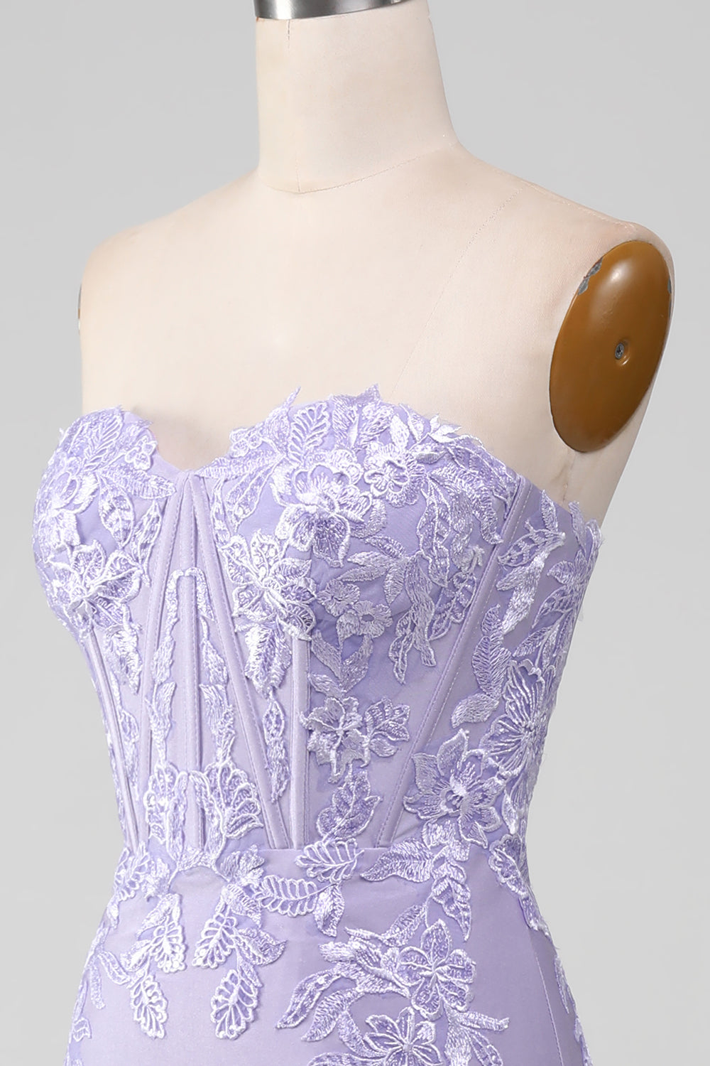 Lilac Sheath Strapless Corset Ball Dresses With Lace Appliques