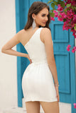 Sheath One Shoulder Dark Green Short Cocktail Dress with Beading