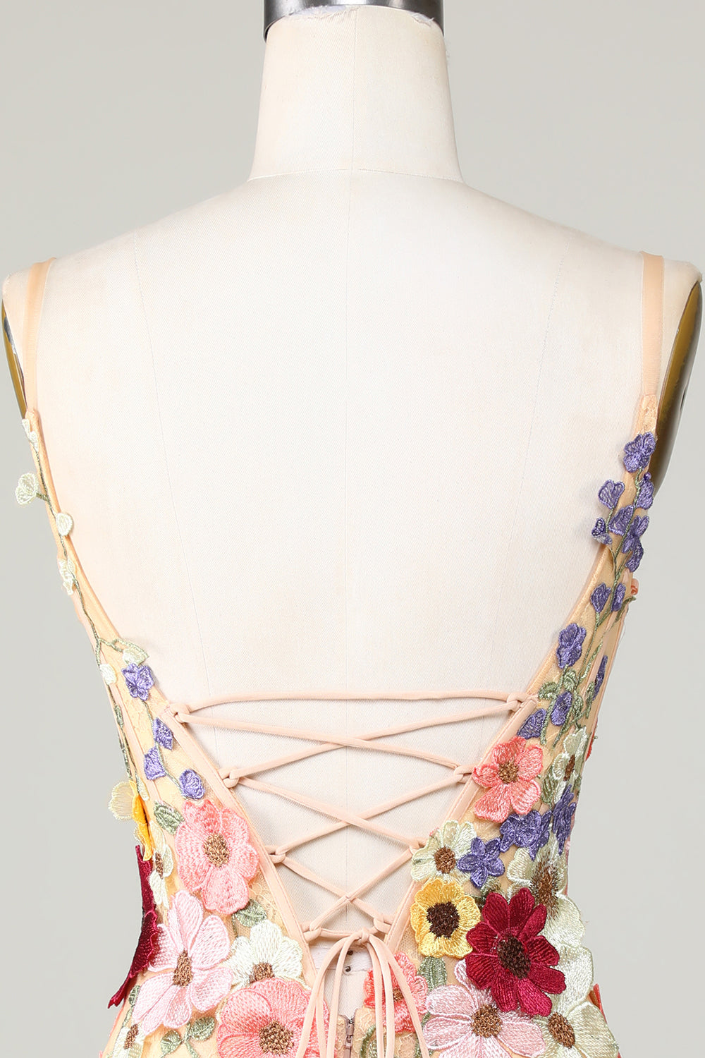 Bodycon Deep V-Neck Champagne Short Cocktail Dress with Appliques