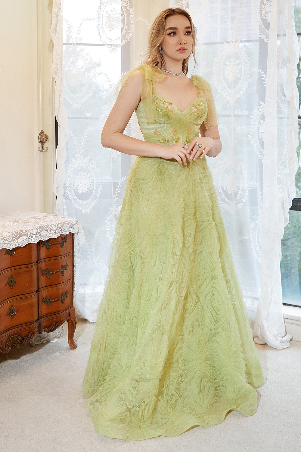 A Line Spaghetti Straps Light Green Tulle Plus Size Ball Dress