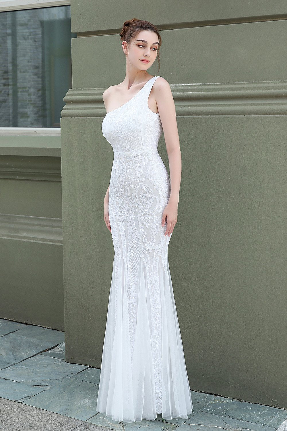 Mermaid One-Shoulder Ball Dress with Appliques