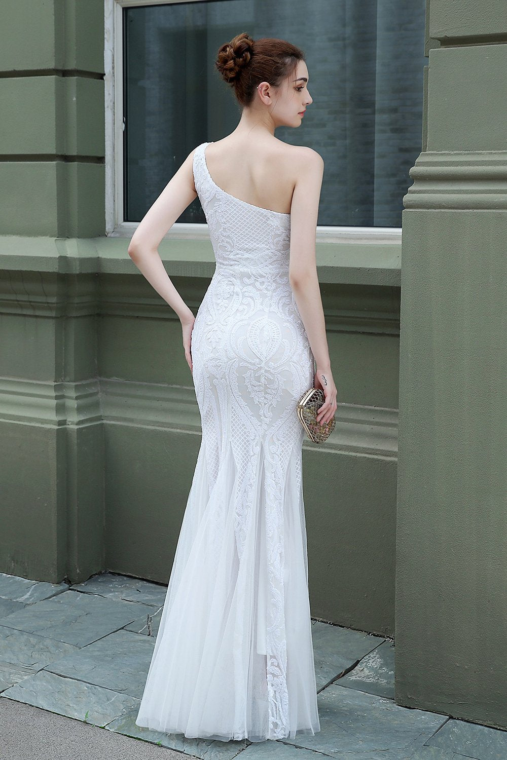 Mermaid One-Shoulder Ball Dress with Appliques