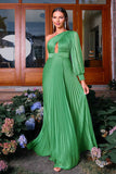 Green A-Line One Shoulder Long Sleeve Pleating Long Formal Dress