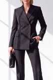 Black Fitted Peak Lapel 2 Piece Double Breasted Women Suits with Pockets