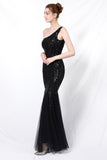 Mermaid One-Shoulder Ball Dress with Appliques
