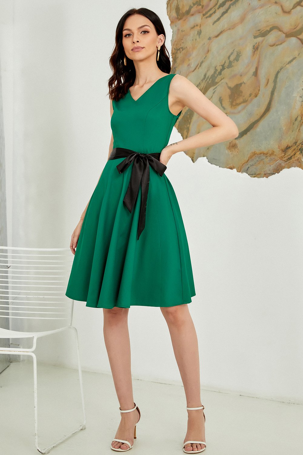 V Neck Green Belted 1950s Dress