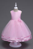 Boat Neck Tulle White Girls Dresses with Bow