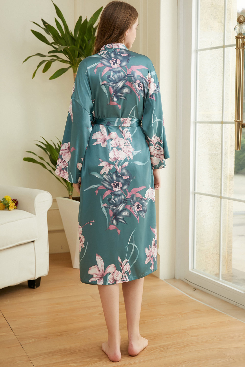 Blush Floral Satin Bridesmaid Robe